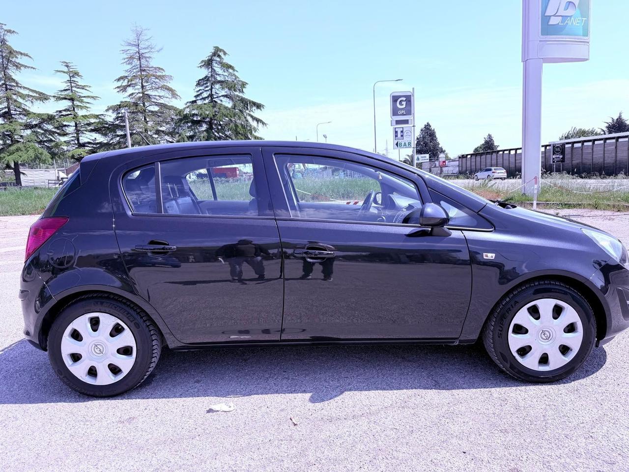 Opel Corsa 1.2 85CV 5 porte GPL-TECH Edition