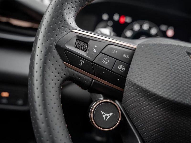 CUPRA Terramar 1.5 e-HYBRID DSG Camera Navi Cockpit 18"