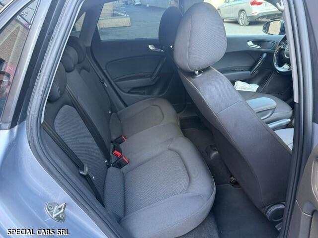 Audi A1 1.6 Tdi 90cv. S-Line Sport "Automatica"