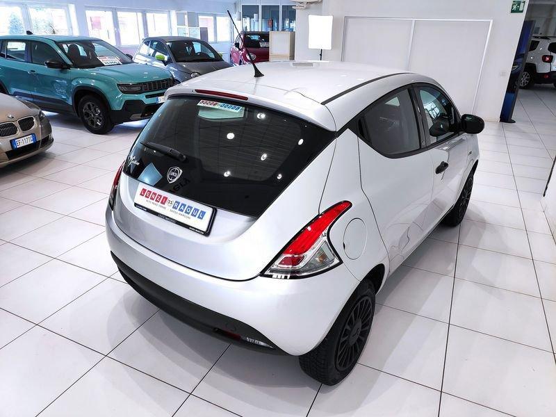 Lancia Ypsilon 0.9 TwinAir 70 CV 5 PORTE Metano Ecochic Elefantino Blu