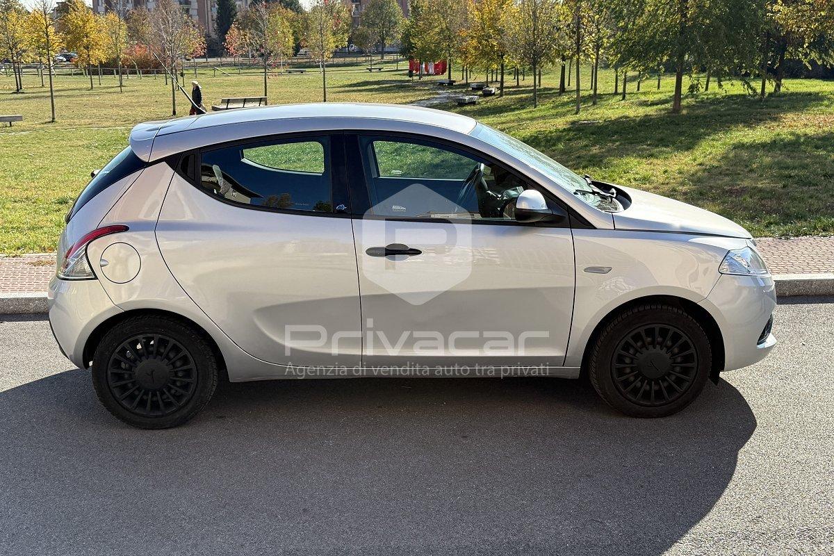LANCIA Ypsilon 1.2 69 CV 5 porte Gold