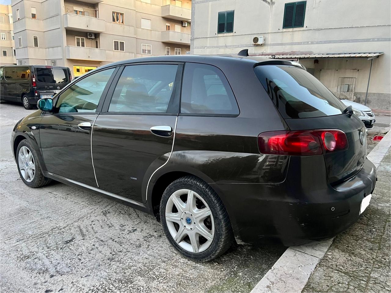 Fiat Croma 1.9 Multijet 16V Dynamic