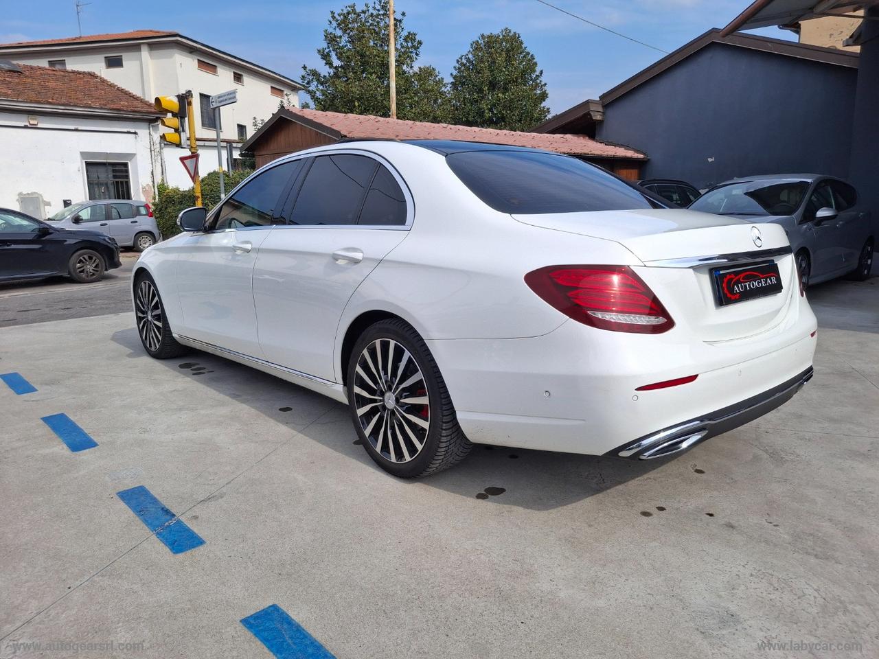 MERCEDES-BENZ E 220 d Auto Premium Plus