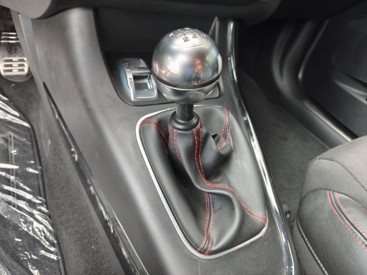 Alfa Romeo Giulietta 1.4 t. Distinctive 120cv OK NEOPATENTATI