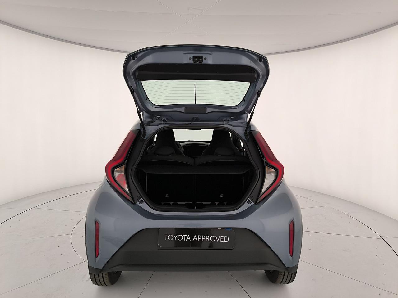 Toyota Aygo x 1.0 active 72cv s-cvt