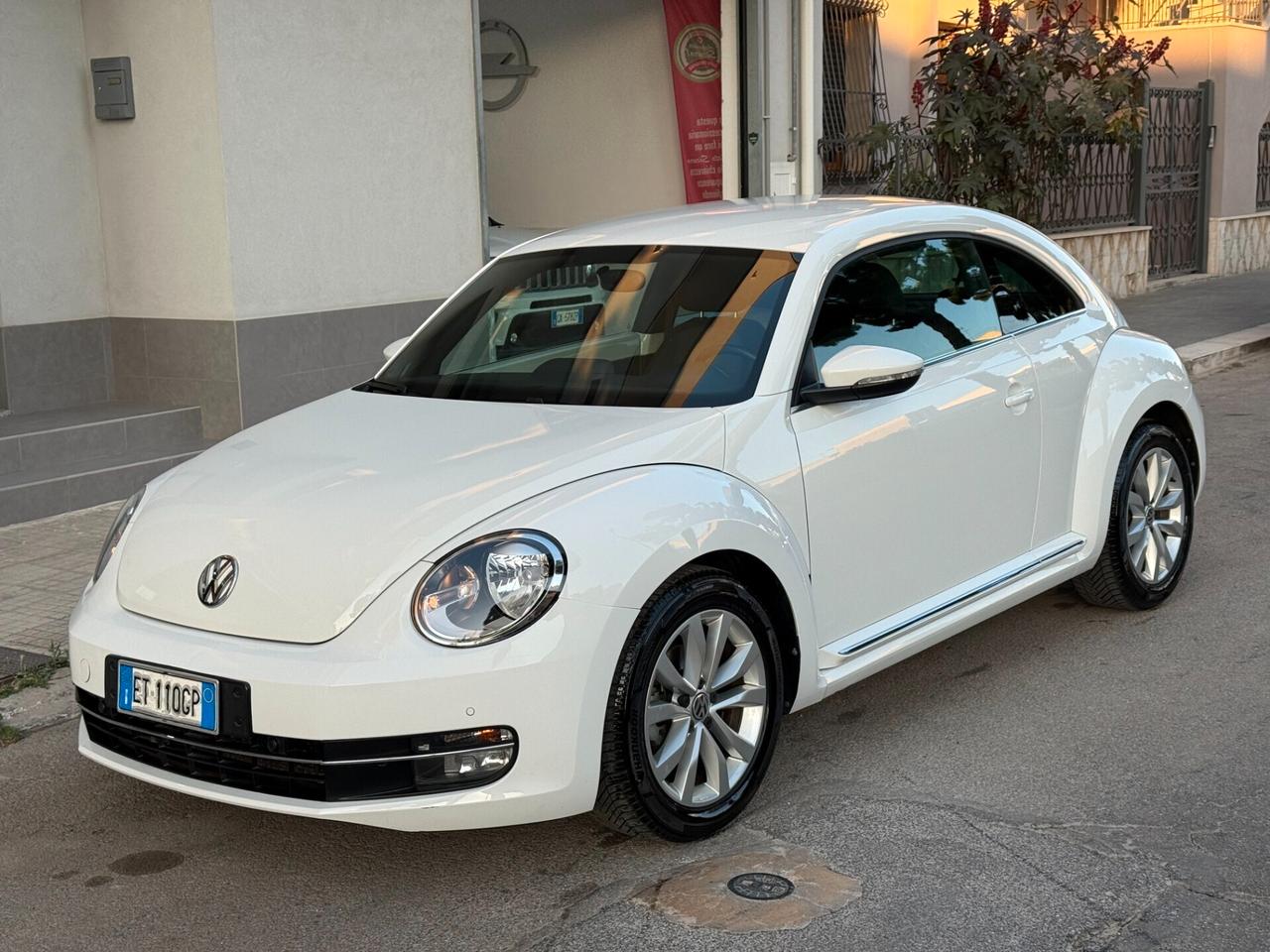 Volkswagen Maggiolino 1.6 TDI 105CV Design - 2013