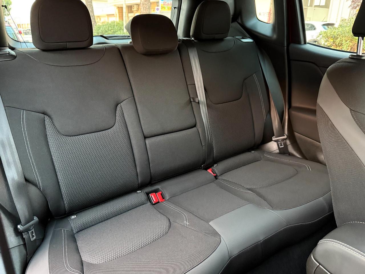 Jeep Renegade 1.6 MJT Limited *KM 99.000 - 2021