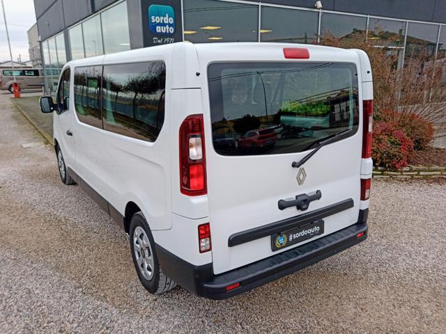 RENAULT Trafic BluedCi 9 posti