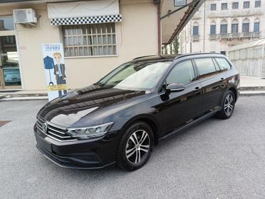 Volkswagen Passat Variant 1.6 TDI SCR DSG Business BMT