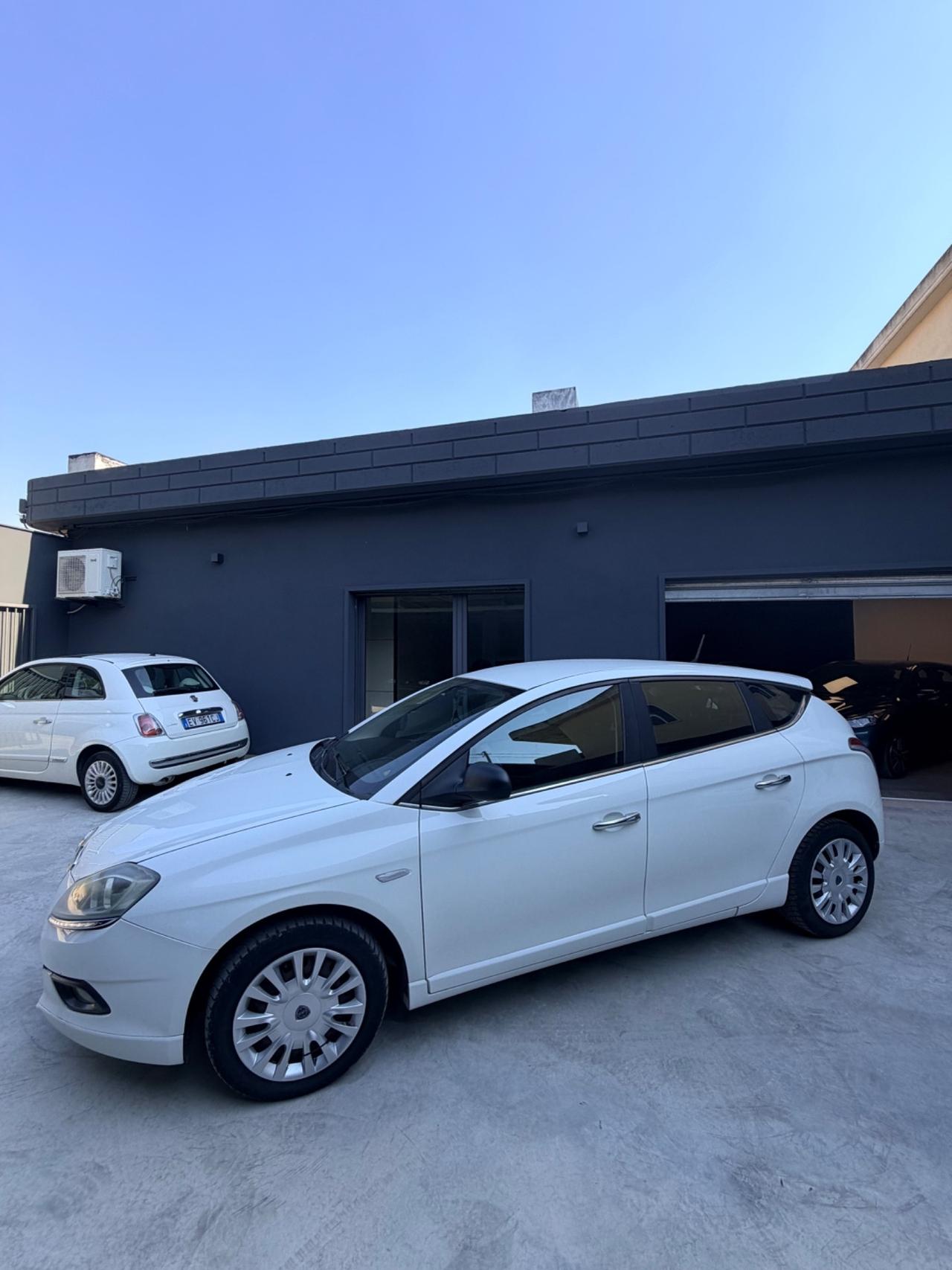Lancia Delta 1.6 MJT DPF Gold