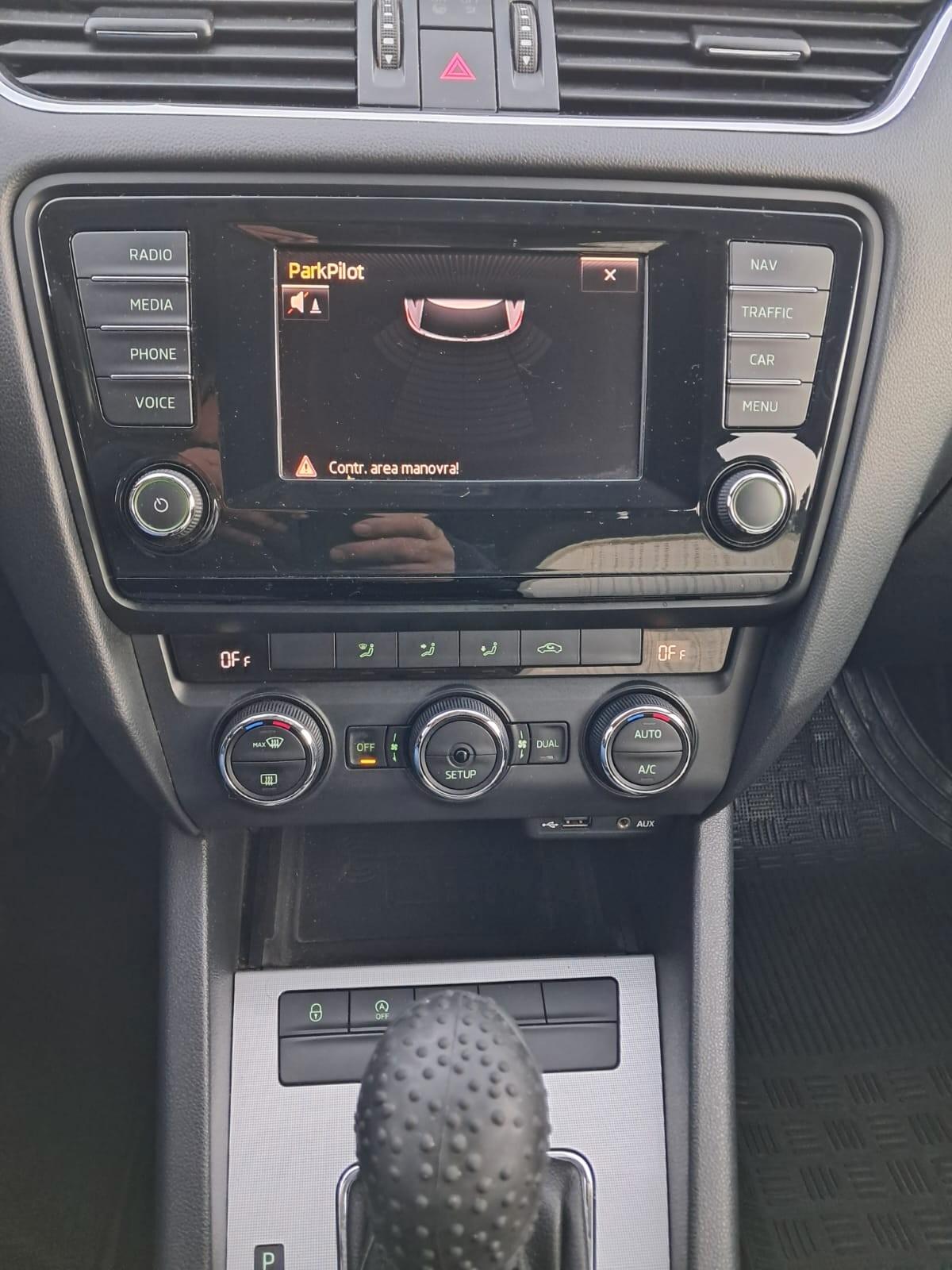 Skoda Octavia 1.6 TDI CR 105 CV DSG Wagon Ambition