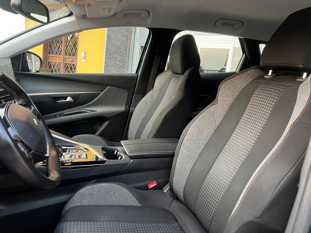 Peugeot 3008 BlueHDi 130 CV-2021-AUTOMATICA