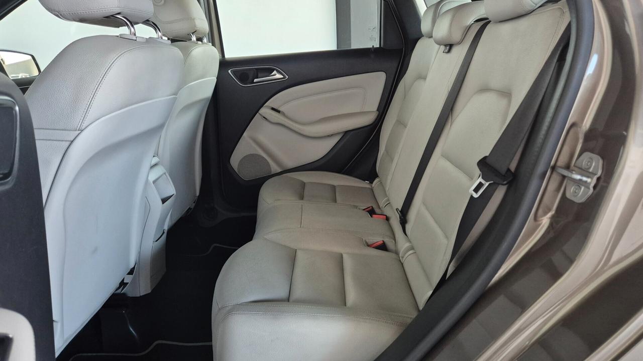 Mercedes-benz B 200 CDI BlueEFFICIENCY Premium