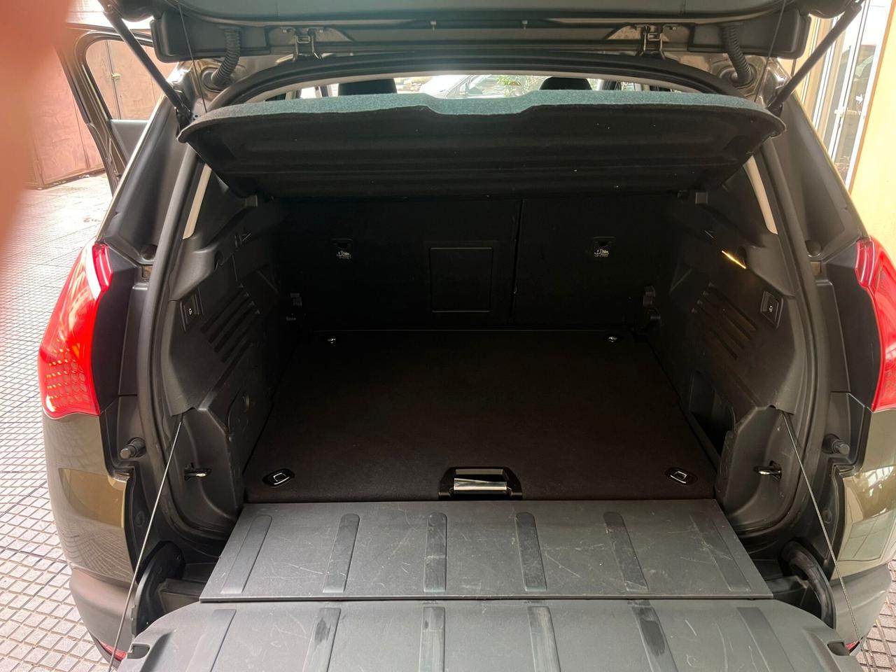 Peugeot 3008 1.6 HDi 110CV Premium