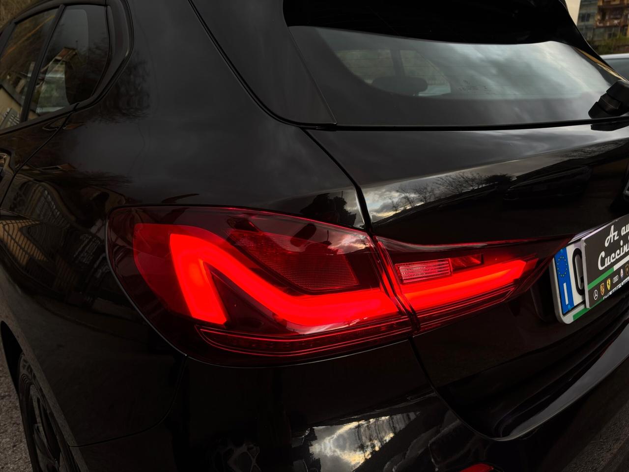 Bmw 116d 5p. Sport 116 CV AUTOMATIC FULL -LED- MATRIX