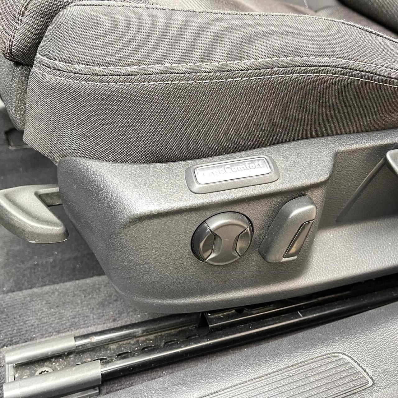 Volkswagen Passat 1.6 TDI 120cv DSG Executive