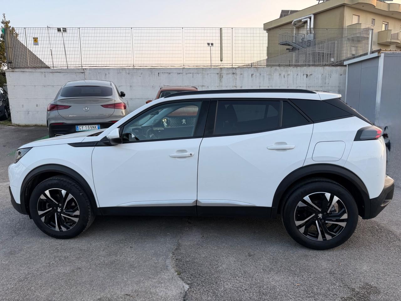 Peugeot 2008 BlueHDi 130 S&S EAT8 Allure