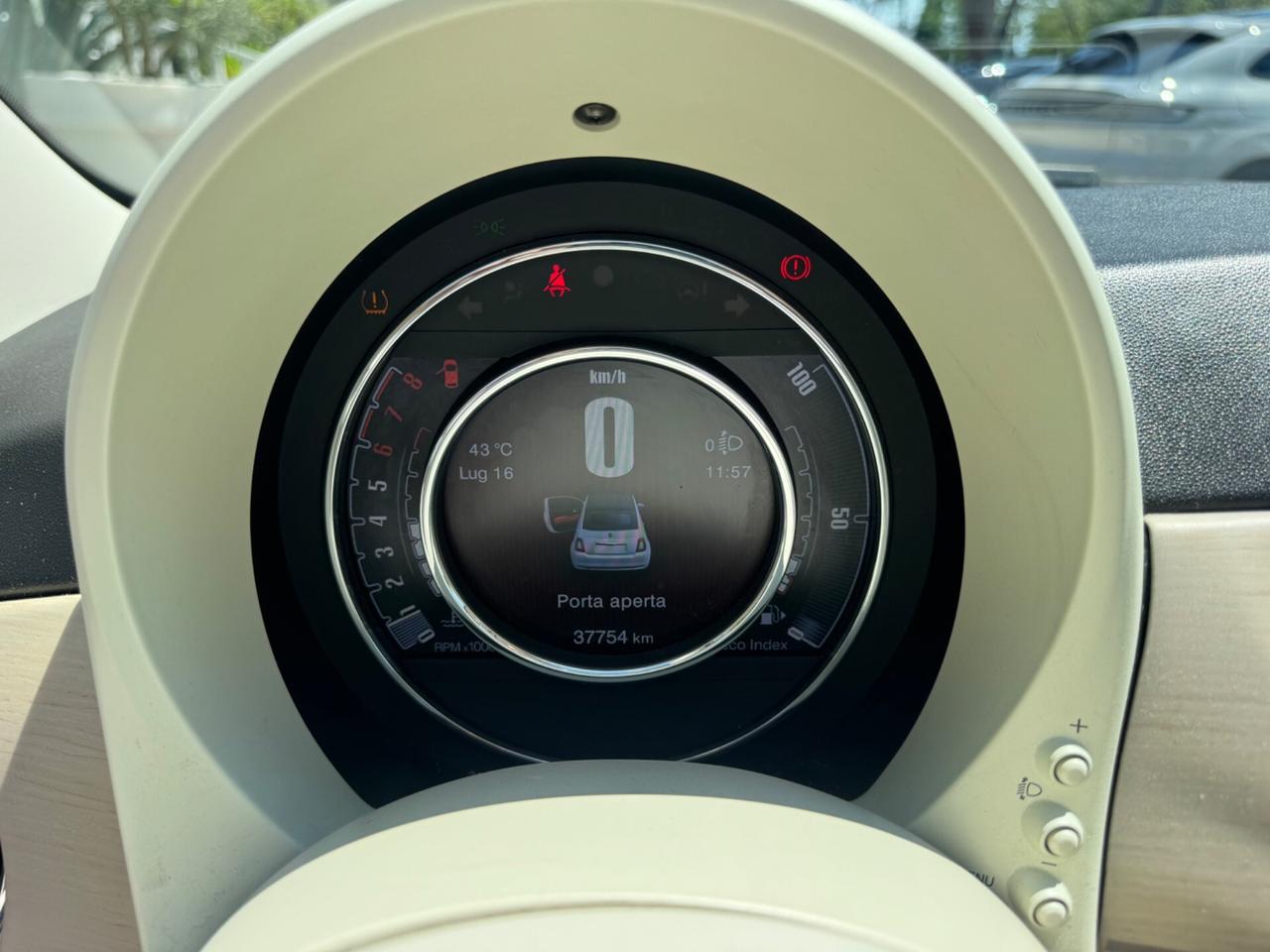 Fiat 500 C 1.0 Hybrid Dolcevita special 62years