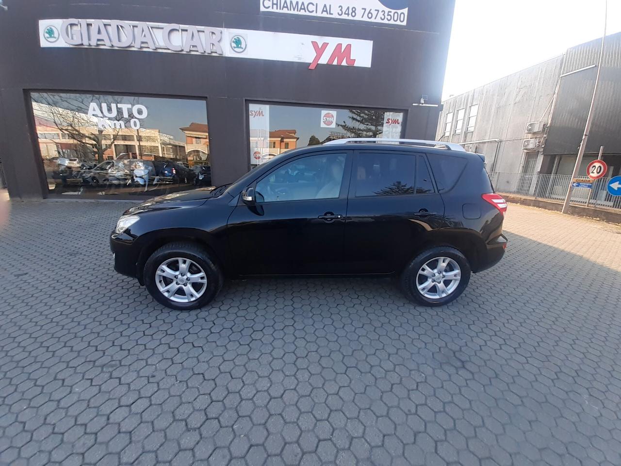 Toyota RAV 4 RAV4 2.2 D-4D 150 CV DPF Luxury