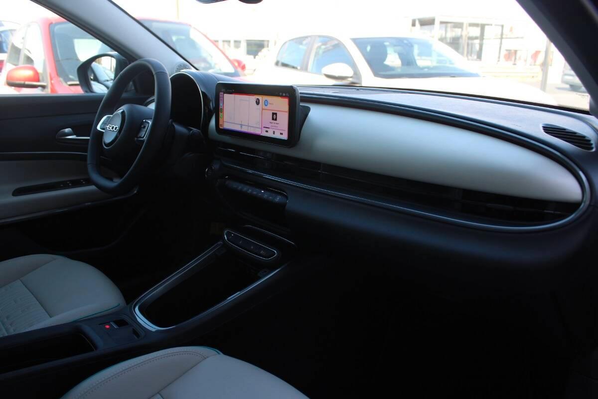 Fiat 600 1.2 hybrid La Prima 110cv auto