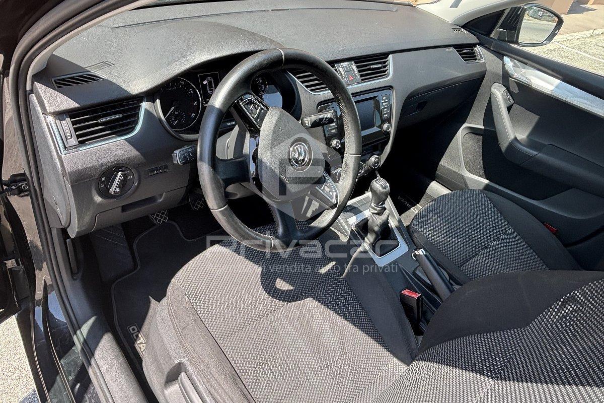 SKODA Octavia 1.4 TSI Wagon Executive G-Tec