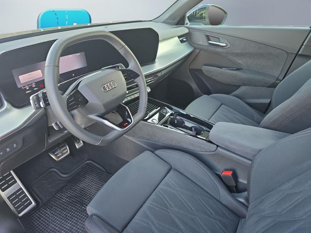 AUDI Q3 e-hybrid 200 kW S tronic S line edition