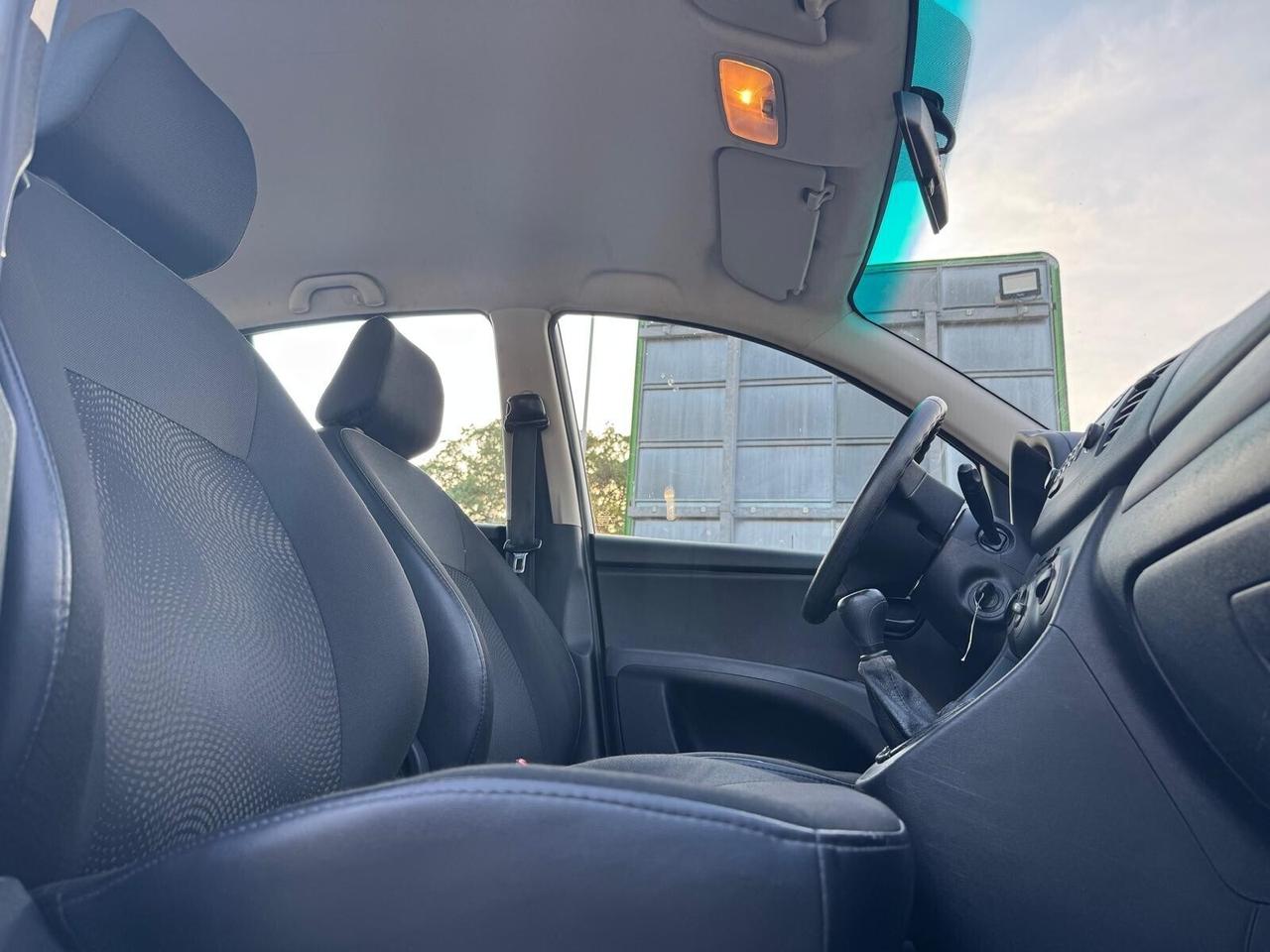 HYUNDAI - i10 - 1.1 12V Classic - NEOPATENTATI - FINANZIABILE