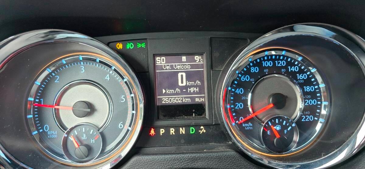 Lancia Voyager 2.8L Platinum 178cv auto *motore nuovo gar full*