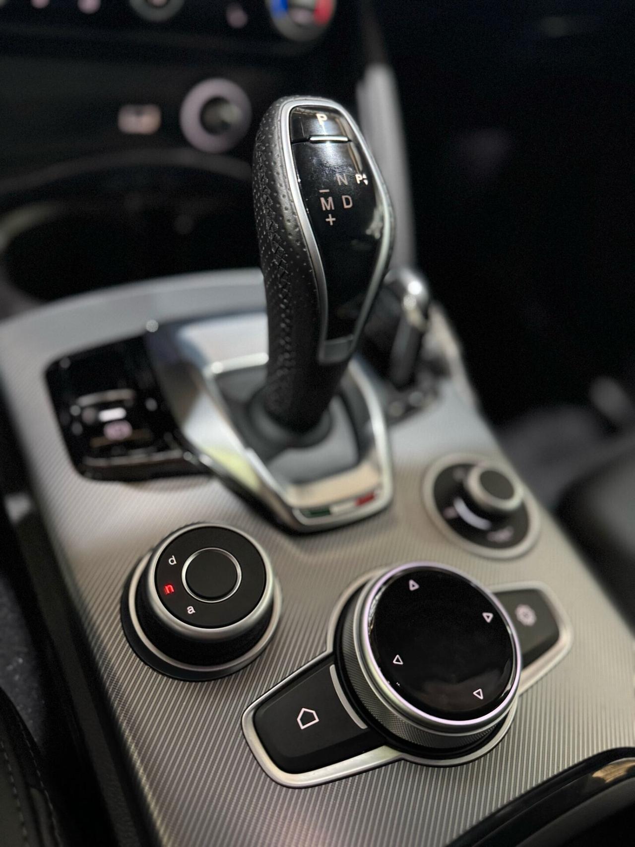 Alfa Romeo Stelvio 2.2 Turbodiesel 210 CV AT8 Q4 Veloce -2024