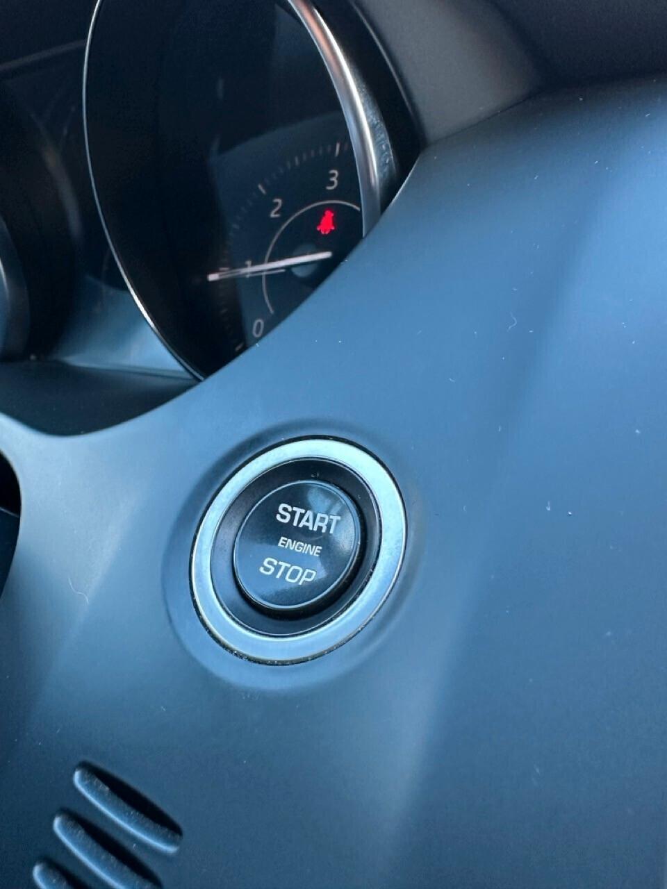 Jaguar E-Pace 2.0d i4 R-Dynamic awd 180cv auto