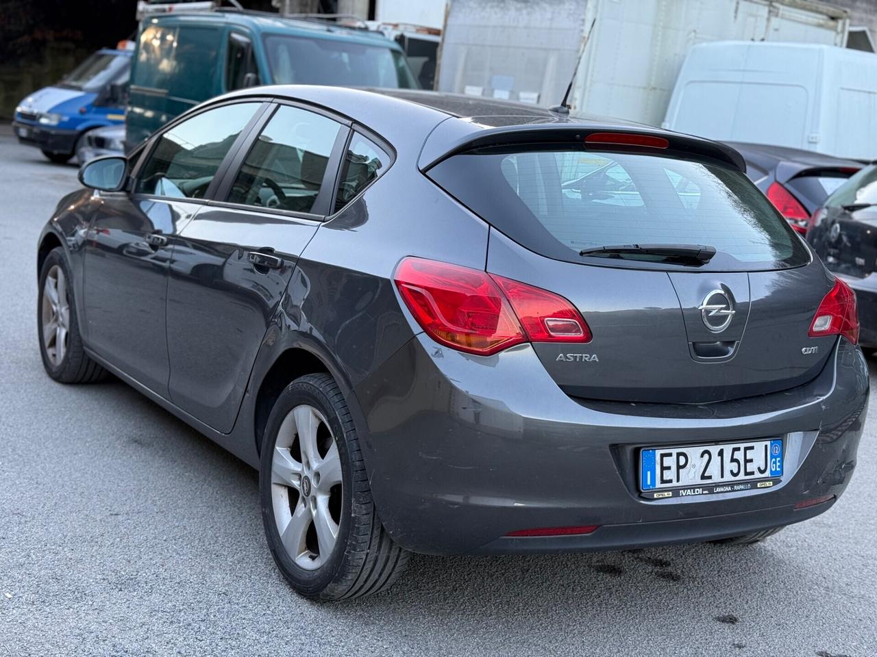 Opel Astra 1.7 CDTI 110CV 5 porte PRONTA CONSEGNA