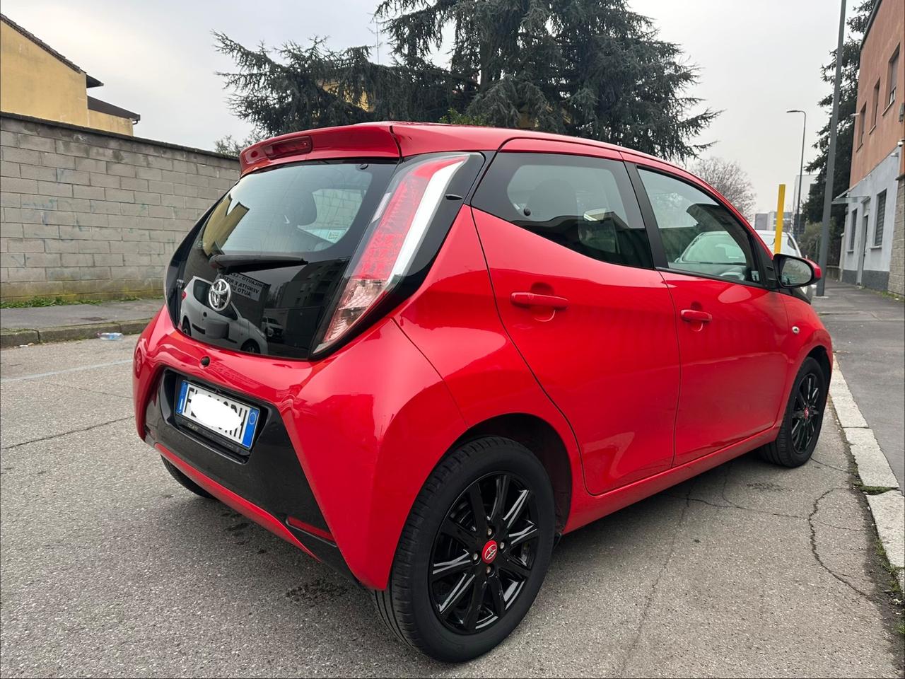 Toyota Aygo 1.0 VVT-i 69 CV 5 TSS MMT