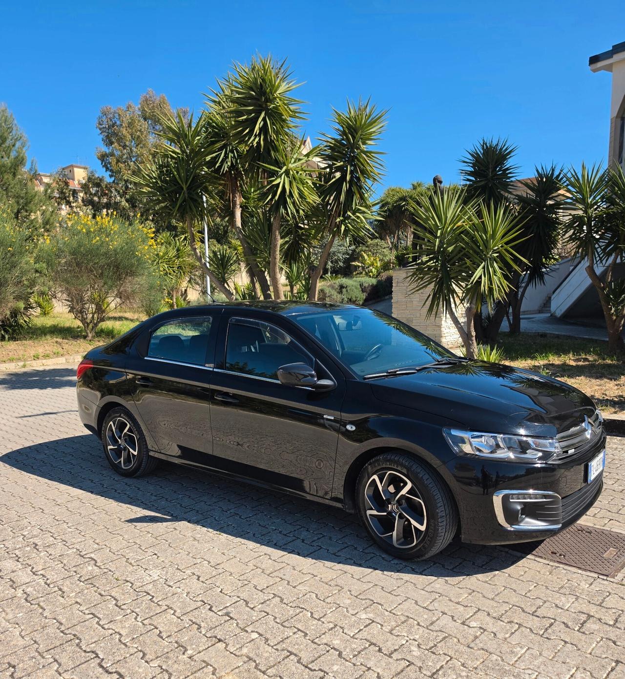 Citroen C-Elysee BlueHDi 100 Shine