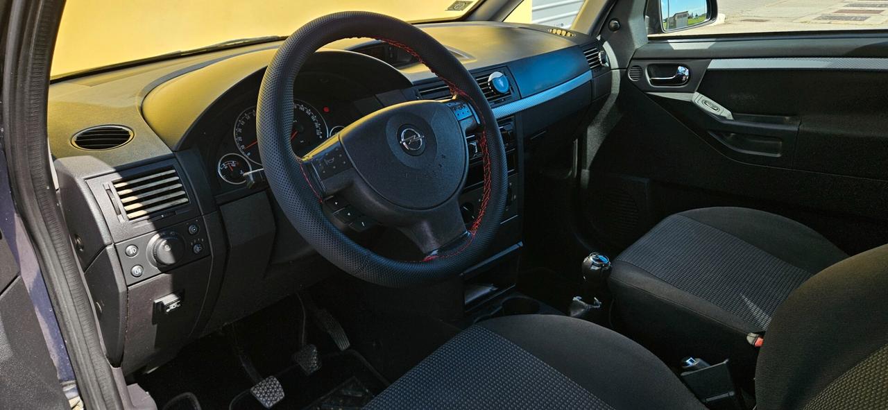 Opel Meriva 1.4 16V GPL-TECH Club