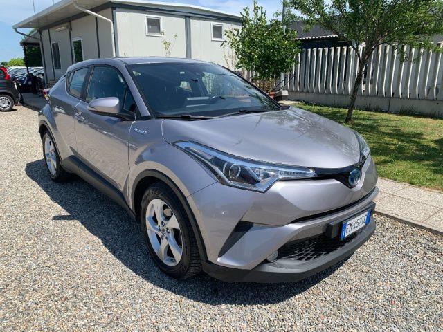 TOYOTA C-HR 1.8 Hybrid E-CVT Business