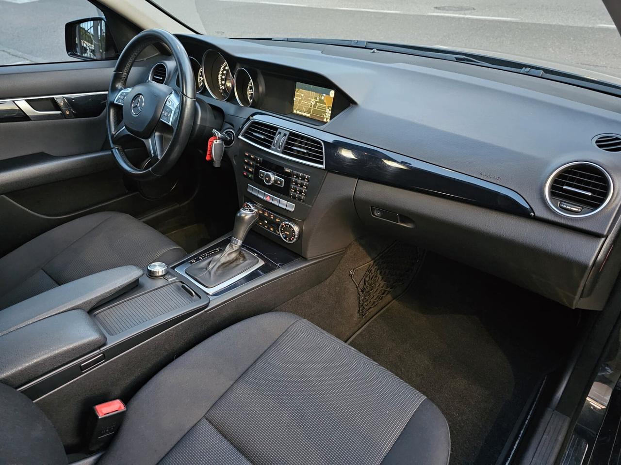 Mercedes-benz C 200 CDI 136cv*Look C63 AMG*Navi*Bi-Xeno*18*