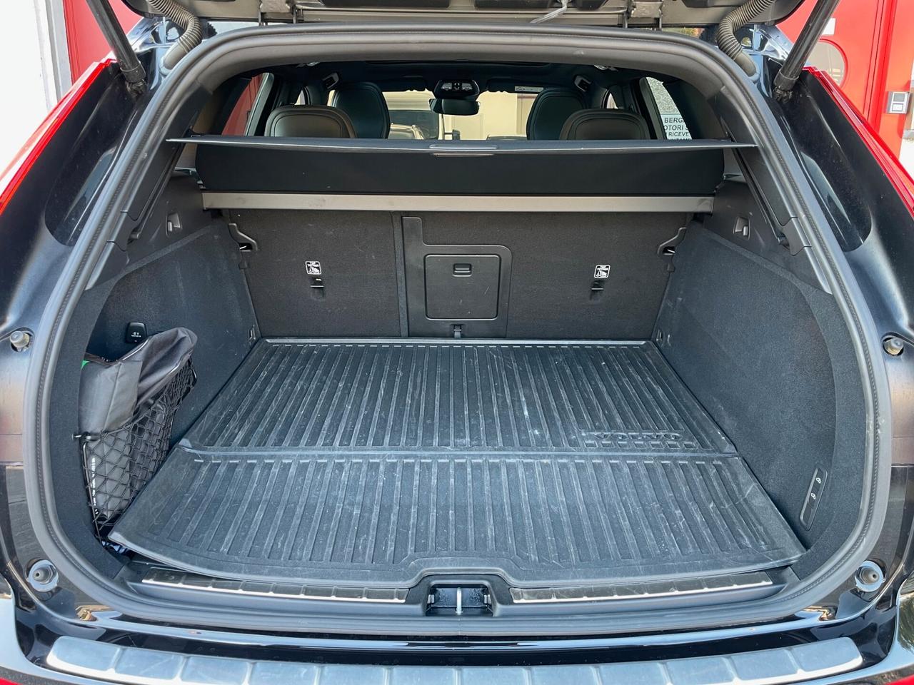 Volvo XC 60 XC60 II 2.0 t6 phev Ultra Black Edition awd auto