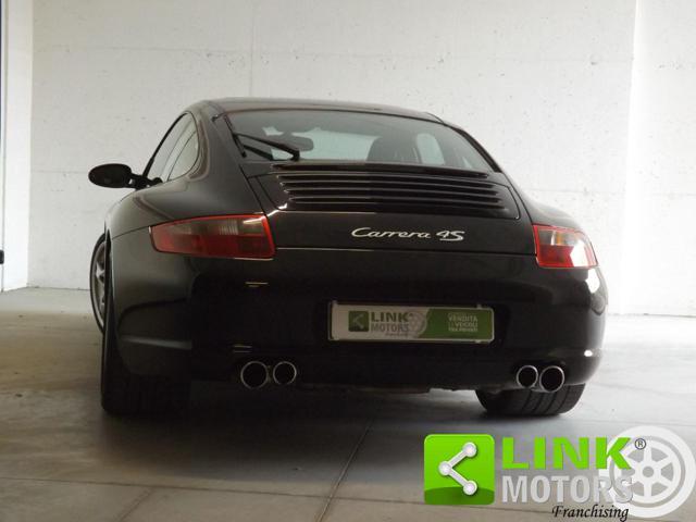 PORSCHE 997 911 Carrera 4S Coupé