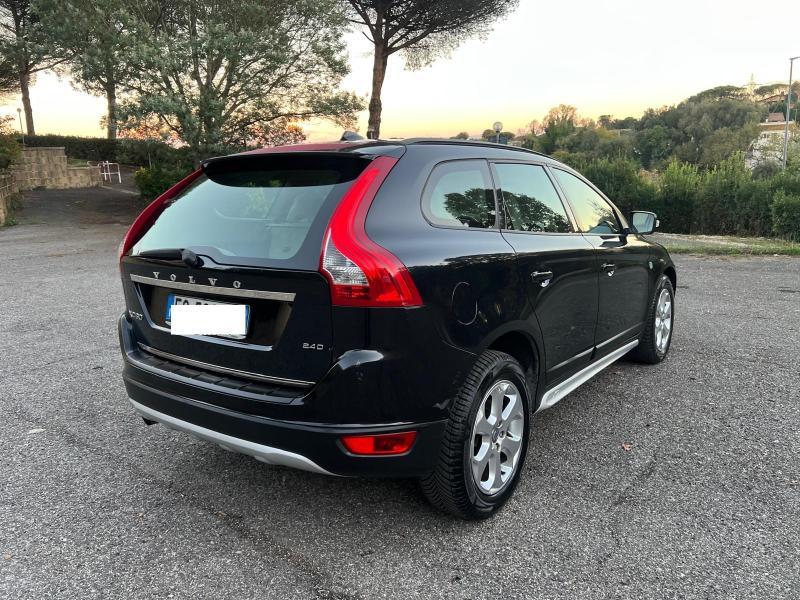 Volvo XC60 2.4d Momentum fwd 175cv auto