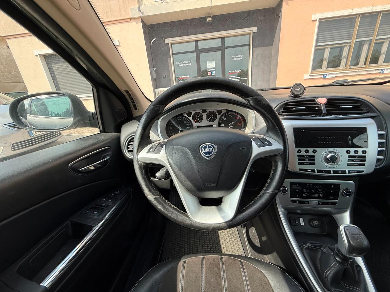 Lancia Delta 1.6 MJT DPF 105 CV Gold