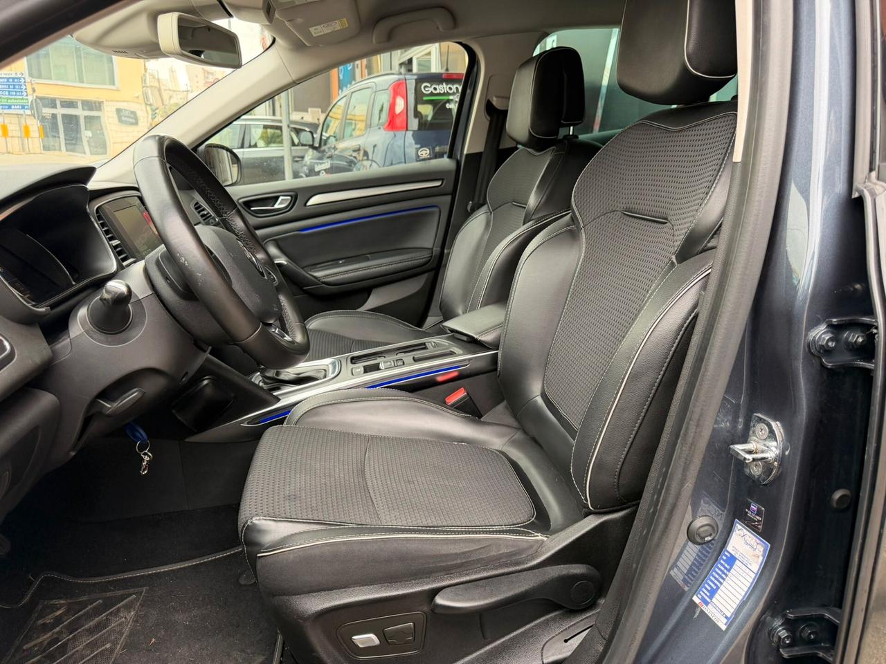 Renault Megane Mégane dCi 8V 110 CV EDC Energy Bose