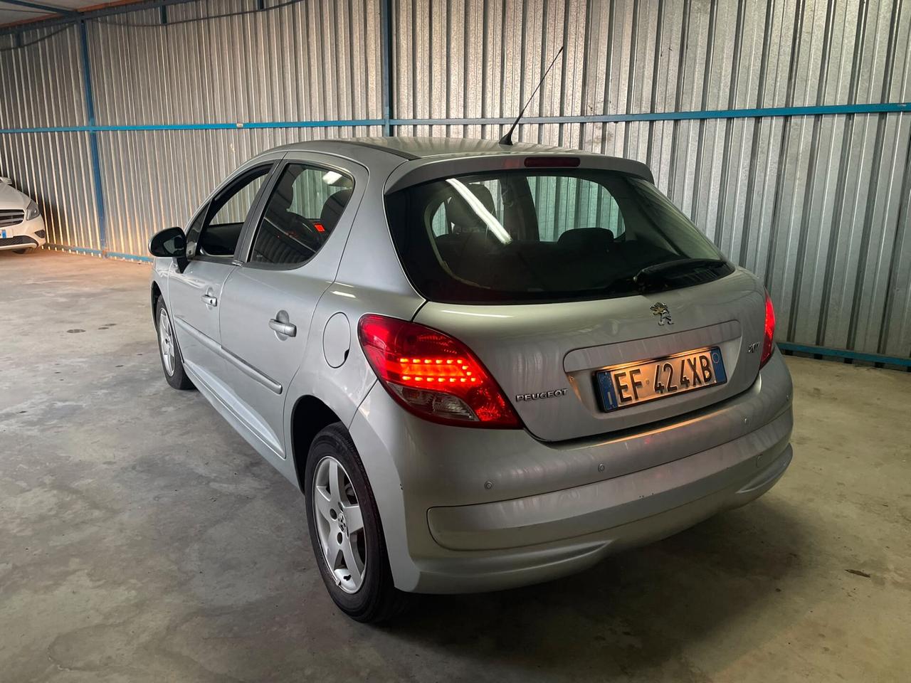 Peugeot 207 118.000 km NEOPATENTATI