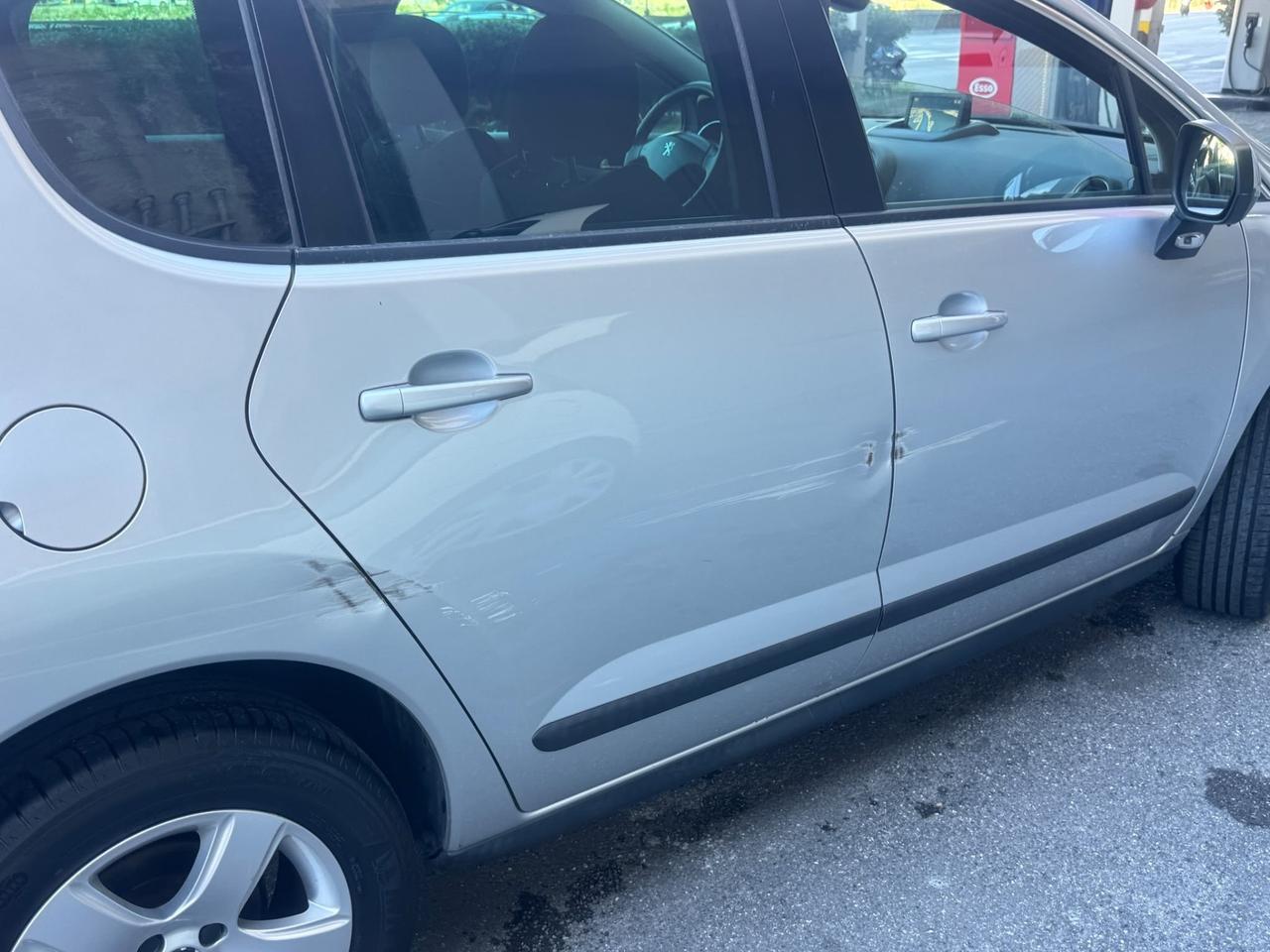 Peugeot 3008 BlueHDi 120cv - euro6 2016