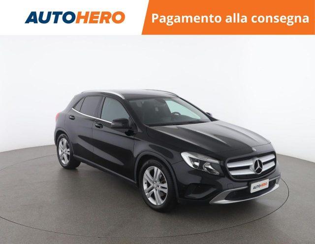 MERCEDES-BENZ GLA 200 d Automatic Sport