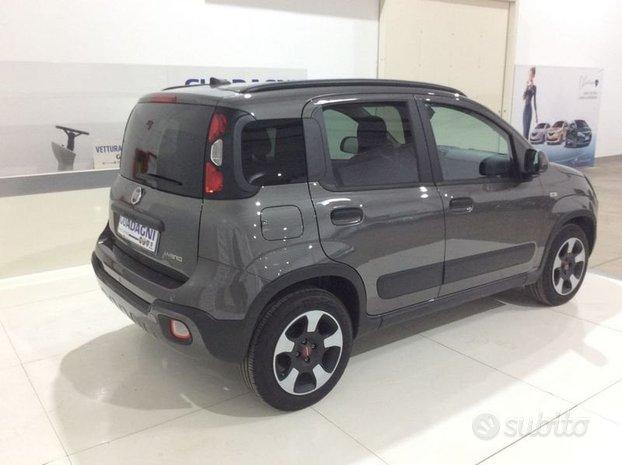 FIAT Panda 1.0 70cv CROSS HYBRID