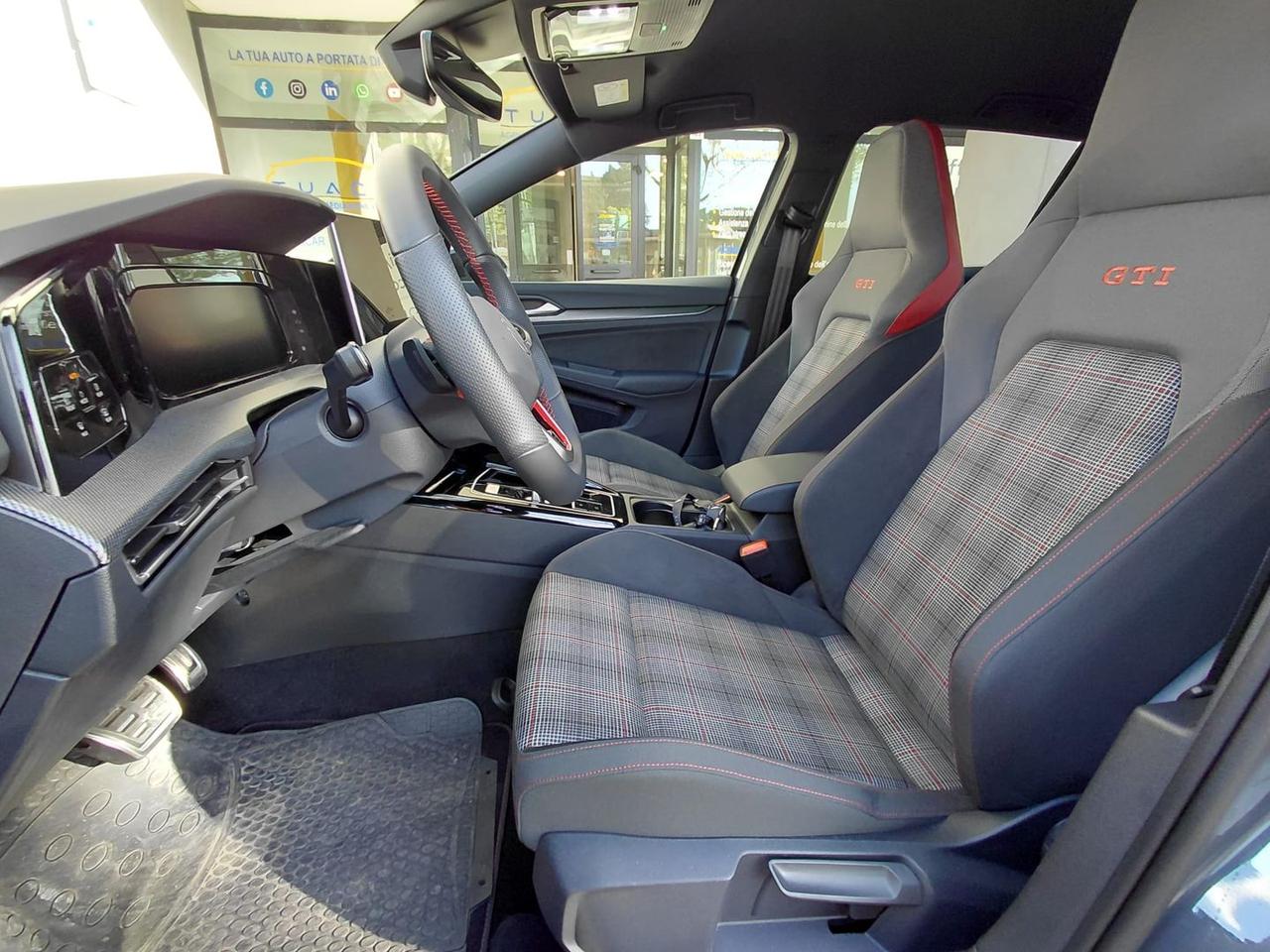 Volkswagen Golf 2.0 tsi DSg 265 Cv TSI GTI #10384