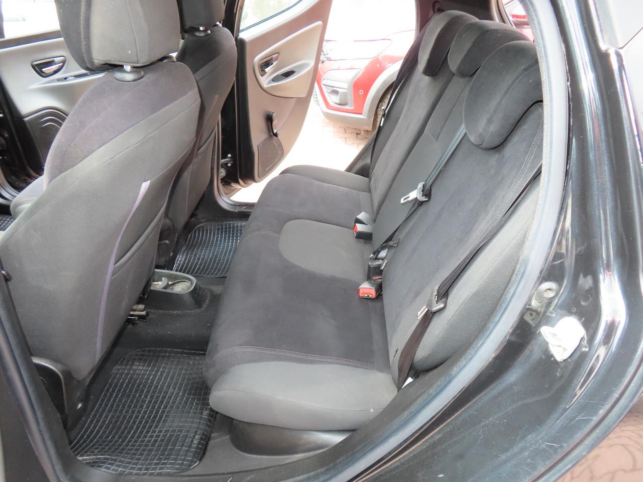 Lancia Ypsilon 1.3 MJT Platinum 120.000 KM