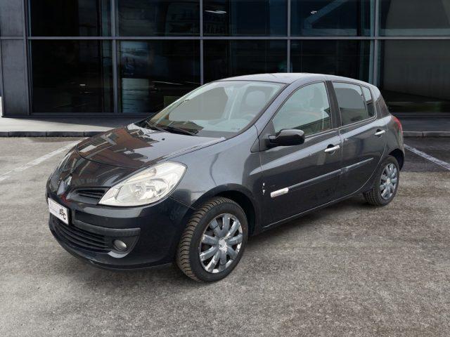 RENAULT Clio 1.2 BENZ 75 5 porte Dynamique OK NEOPATENTATI