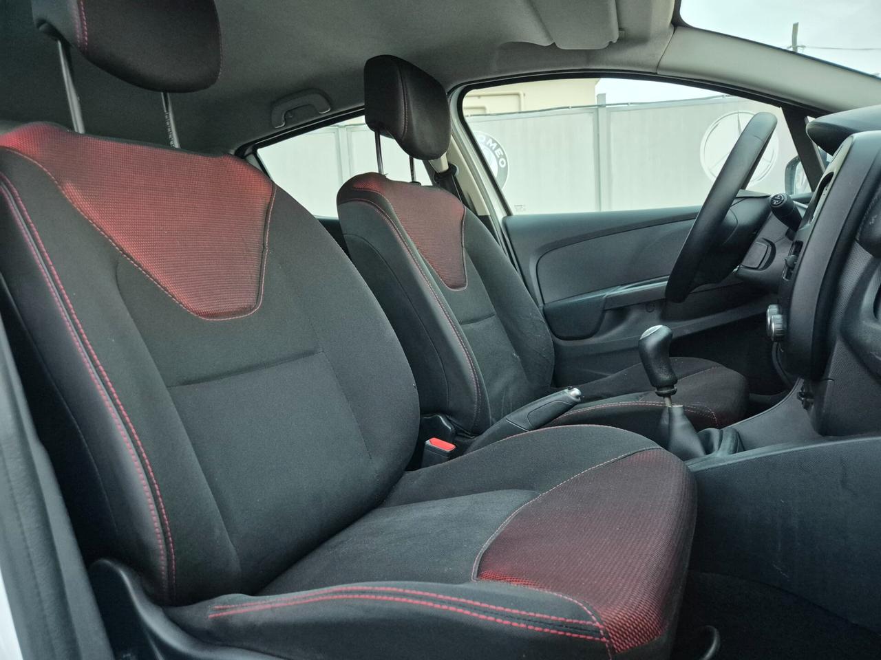 Renault CLIO 1.2 75CV GPL 5 porte RESTAYLING 2015
