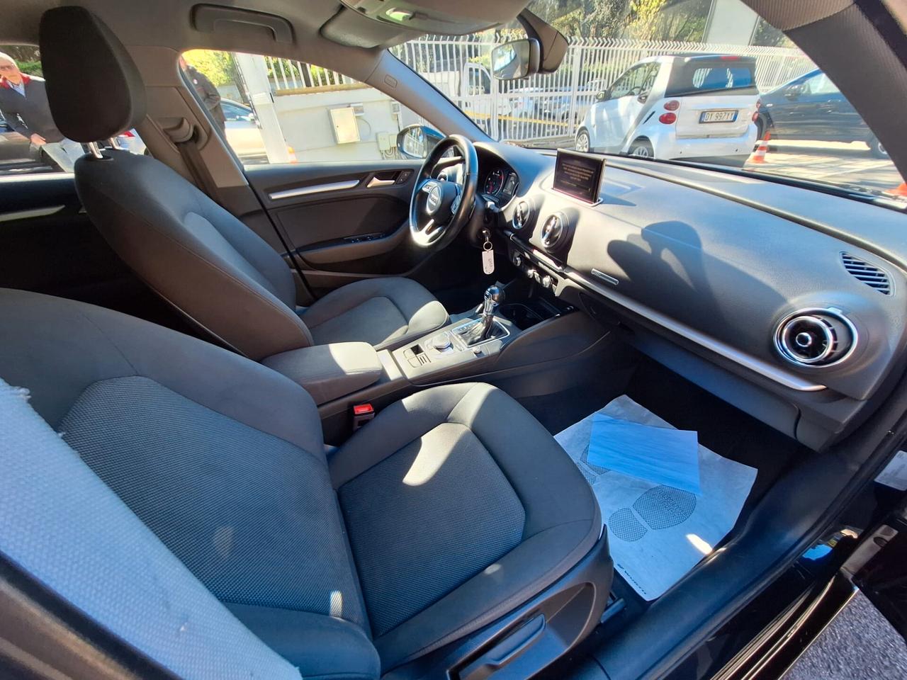 Audi A3 SPB 30 TDI S tronic Business Il prezzo NON è abbinato a finanziamenti